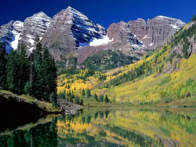 Maroon Bells, White River National Forest, Color