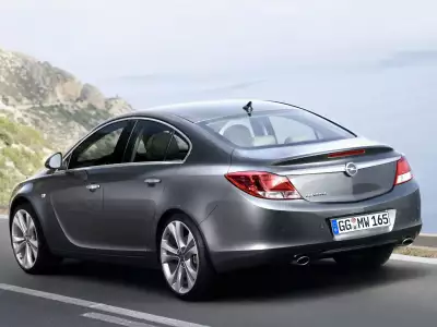 Opel Insignia 07