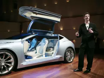 2009 Buick Riviera Concept 02