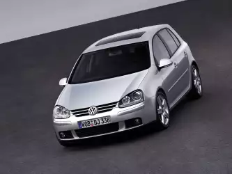 Volkswagen Golf V Silver Wallpaper