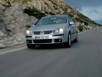 Volkswagen Golf V 025