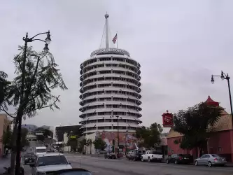 Capitol Records Building 003