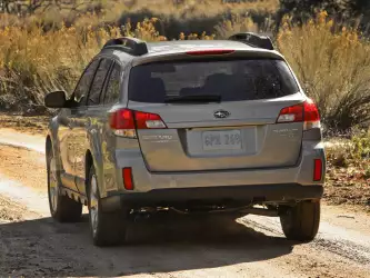 2010 Subaru Outback 08