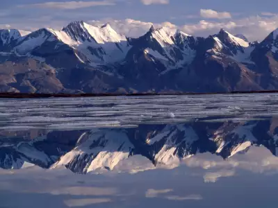 Mirror Image in Greenland