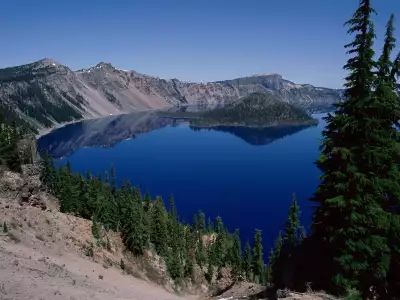 Wizard Island Crater Lake in Oregon 