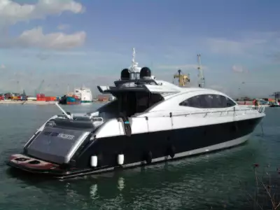 Yacht Transport Ta 2
