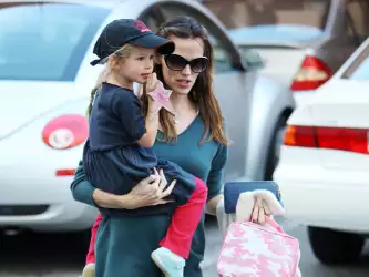 Jennifer Garner with child