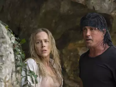 Rambo Movie Scene Wallpaper: John Rambo and Sarah Miller