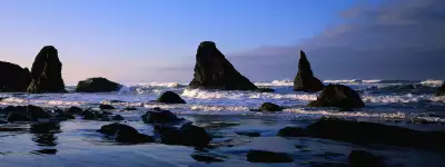  Beach and big Rocks