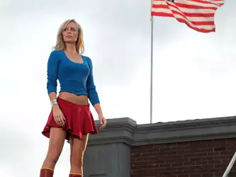 Laura Vandervoort Supergirl-Inspired Outfit Wallpaper