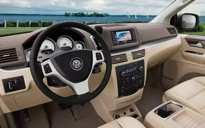Volkswagen Routan2