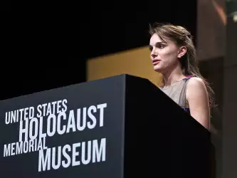 Natalie Portman At Memorial Museum