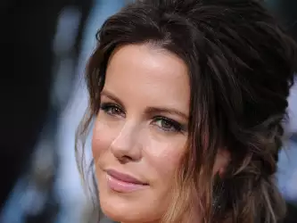 Kate Beckinsale at Total Recall Premiere in Hollywood