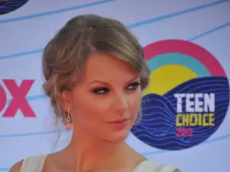 Taylor Swift2 Teen Choice Awards In California