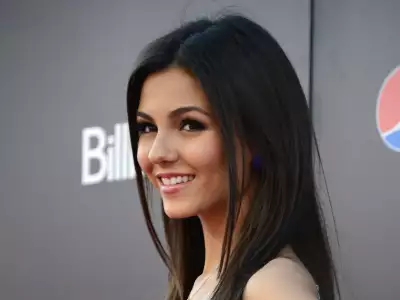 Victoria Justice Katy Perry Part Of Me Premiere In Los Angeles