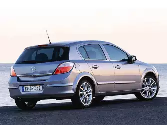 Opel Astra C 006