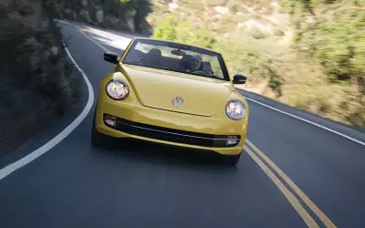 Volkswagen Beetle Convertible3
