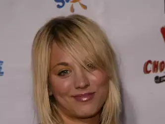 Kaley Cuoco Rocks the Vote: National Bus Tour Concert in Hollywood