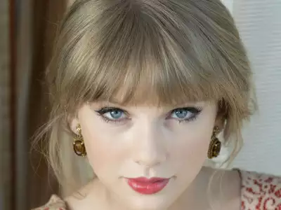Taylor Swift Photoshoot