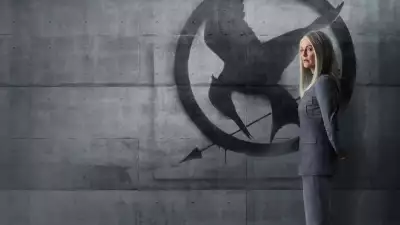 The Hunger Games Mockingjay Part 1 Julianne Moore HD Wallpaper