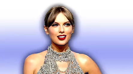 Taylor Swift Portrait Wallpaper
